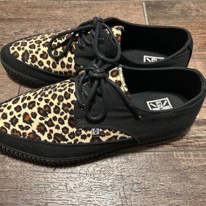 Leopard TUK shoes size 11